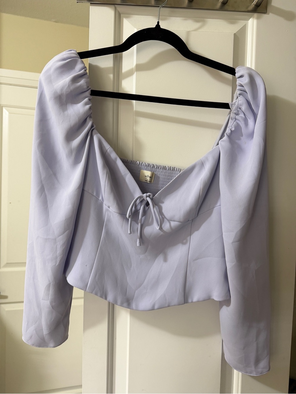 Aritzia Wilfred novella Lilac Puff-Sleeve Tie-Front Cropped Blouse